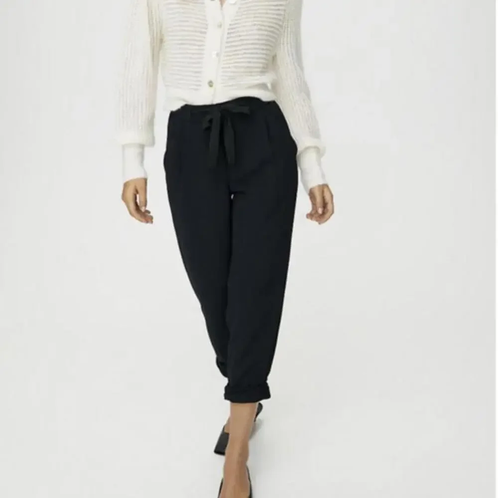 Aritzia Wilfred Silk Blend Marais Paper Bag Pull on Pants Black Women’s sz Small - Picture 14 of 15